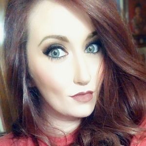 Meet your Posher, Haylee